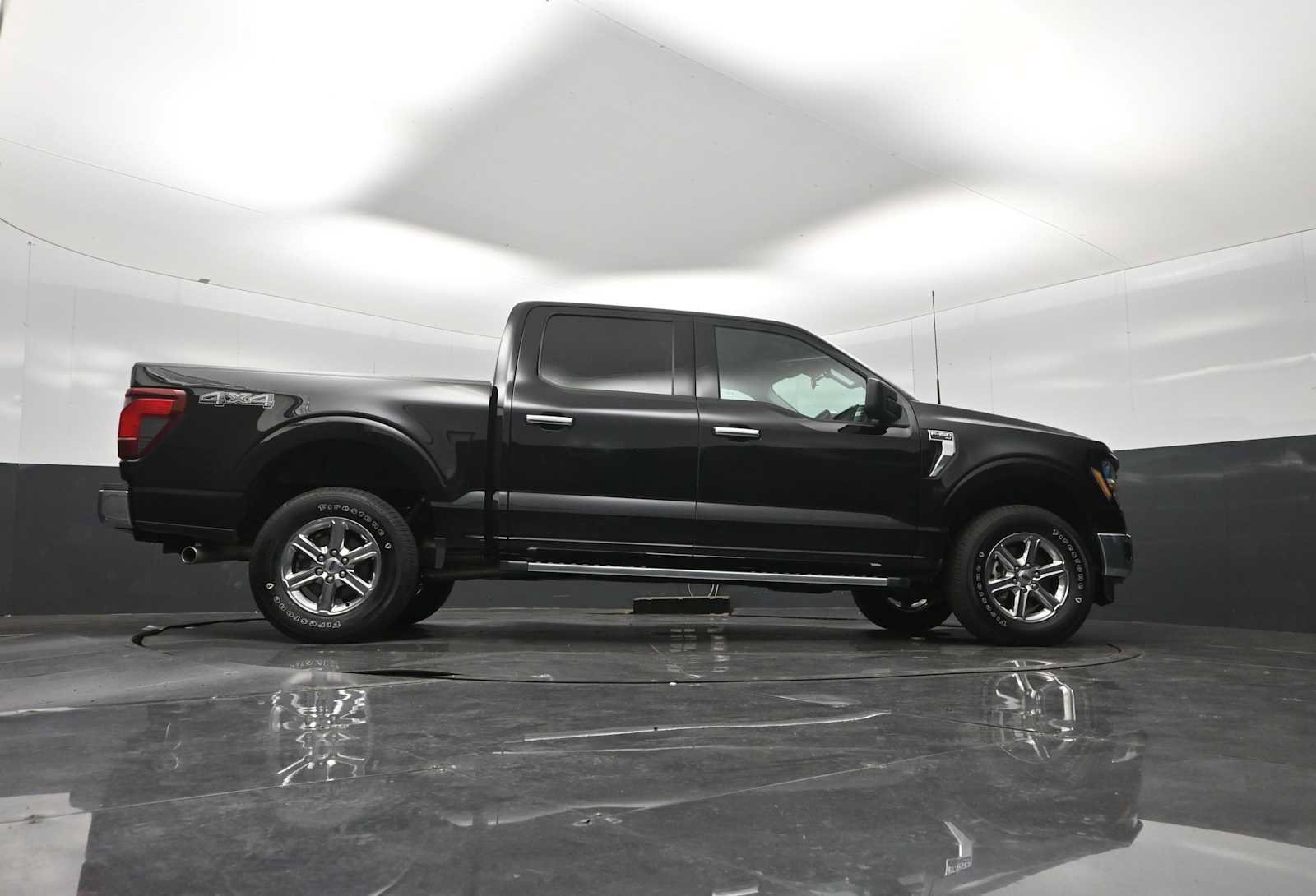 Used 2025 Ford F150 XLT w/ Equipment Group 301A Standard AWD/4WD image 46