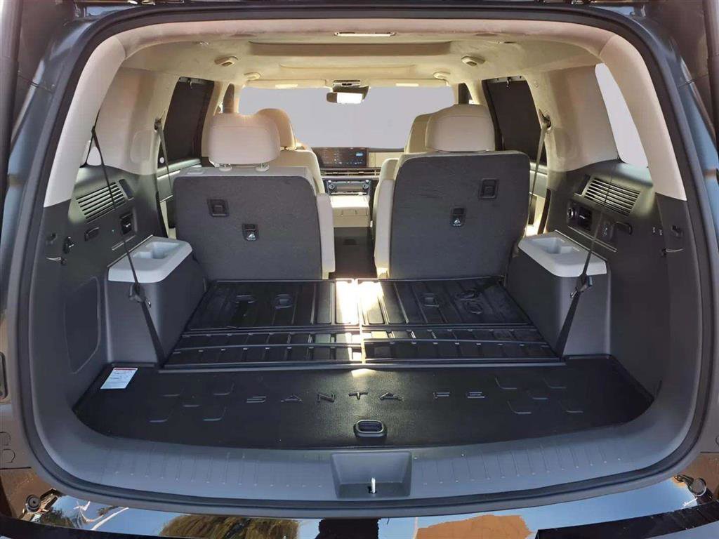 Certified 2025 Hyundai Santa Fe Calligraphy image 9