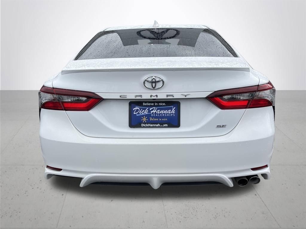 Used 2023 Toyota Camry SE image 6