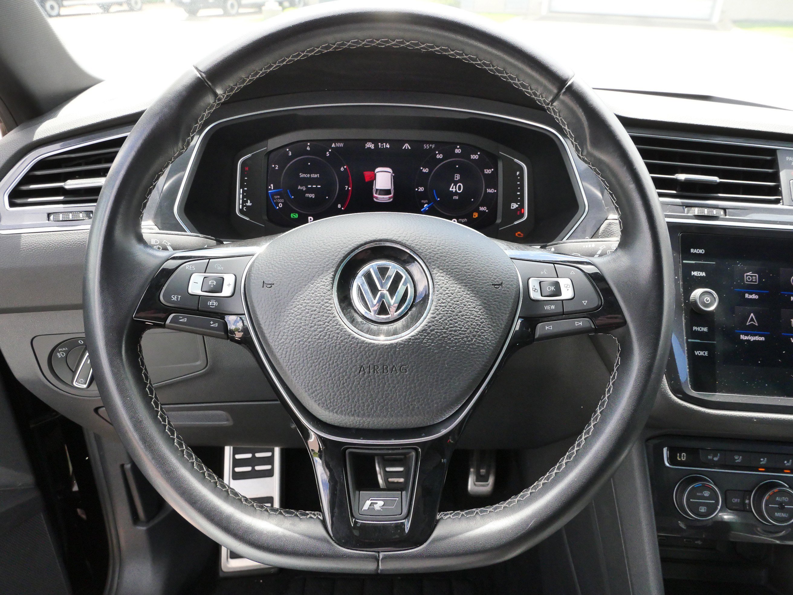 Used 2021 Volkswagen Tiguan SEL Premium R-Line AWD/4WD image 26