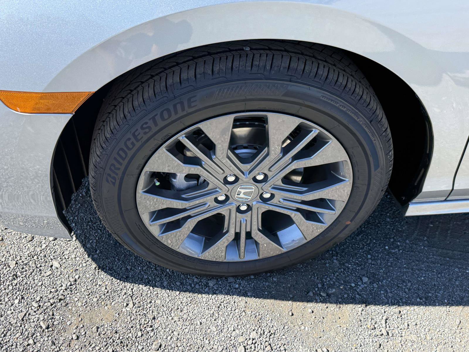 New 2027 Honda Odyssey Touring image 7