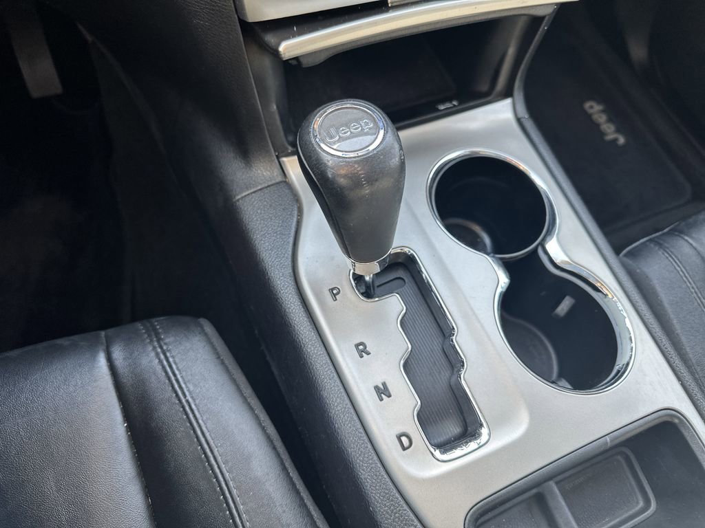 Used 2012 Jeep Grand Cherokee Laredo image 30