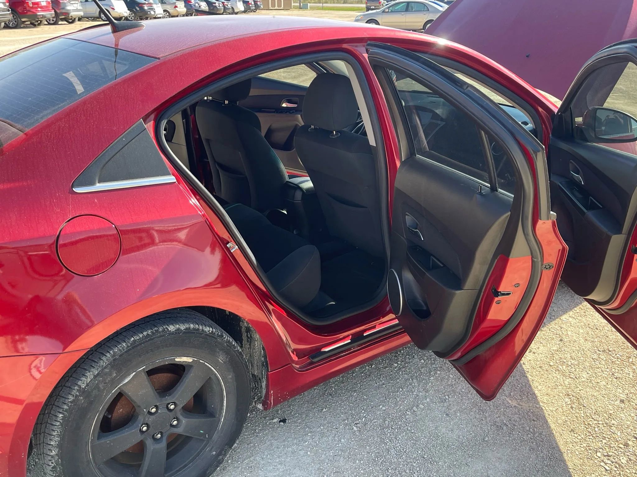 Used 2011 Chevrolet Cruze LT w/ RS Package image 12