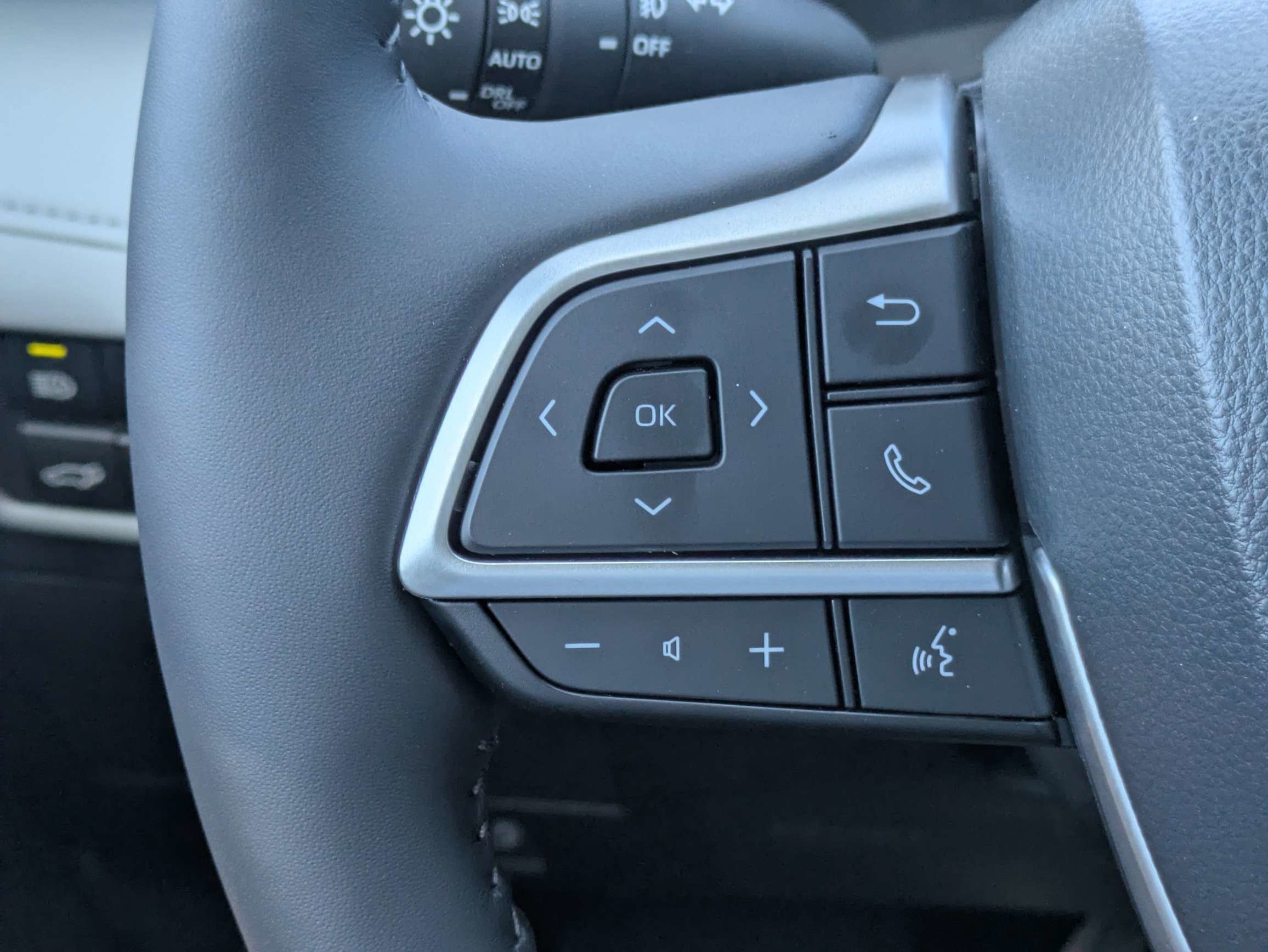New 2026 Toyota Highlander Platinum AWD/4WD image 26