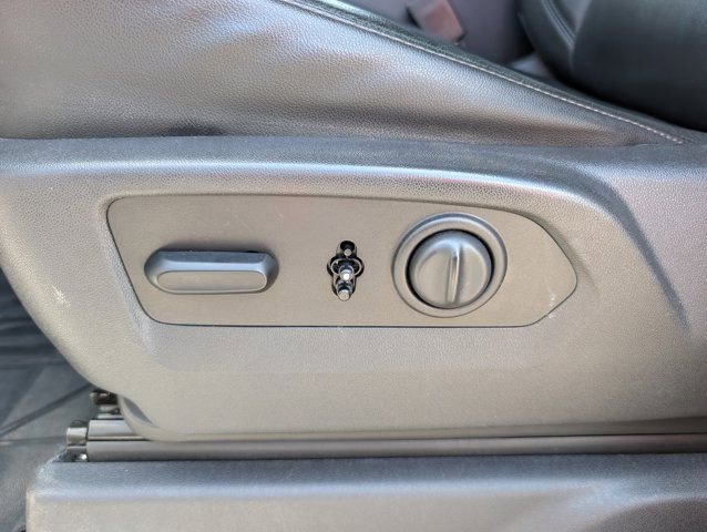 Used 2019 Chevrolet Silverado 1500 RST AWD/4WD image 15