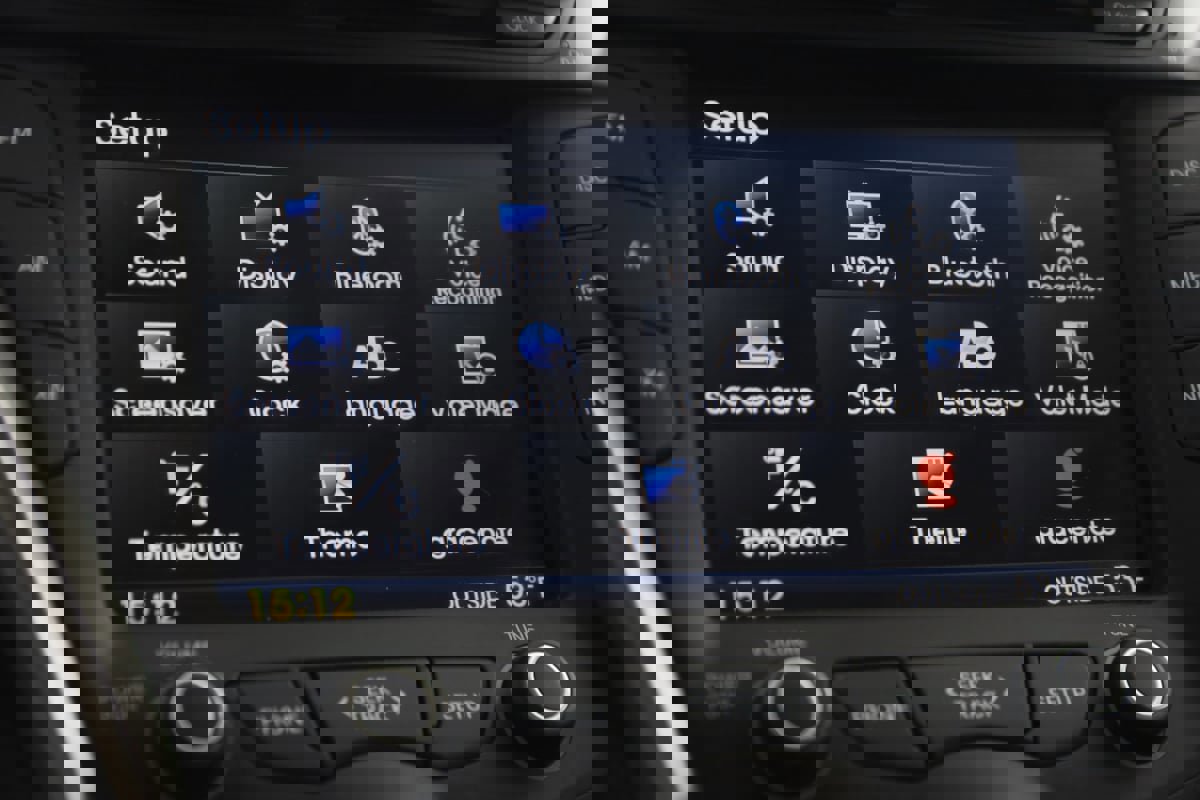 Used 2016 Hyundai Veloster w/ Option Group 02 image 25