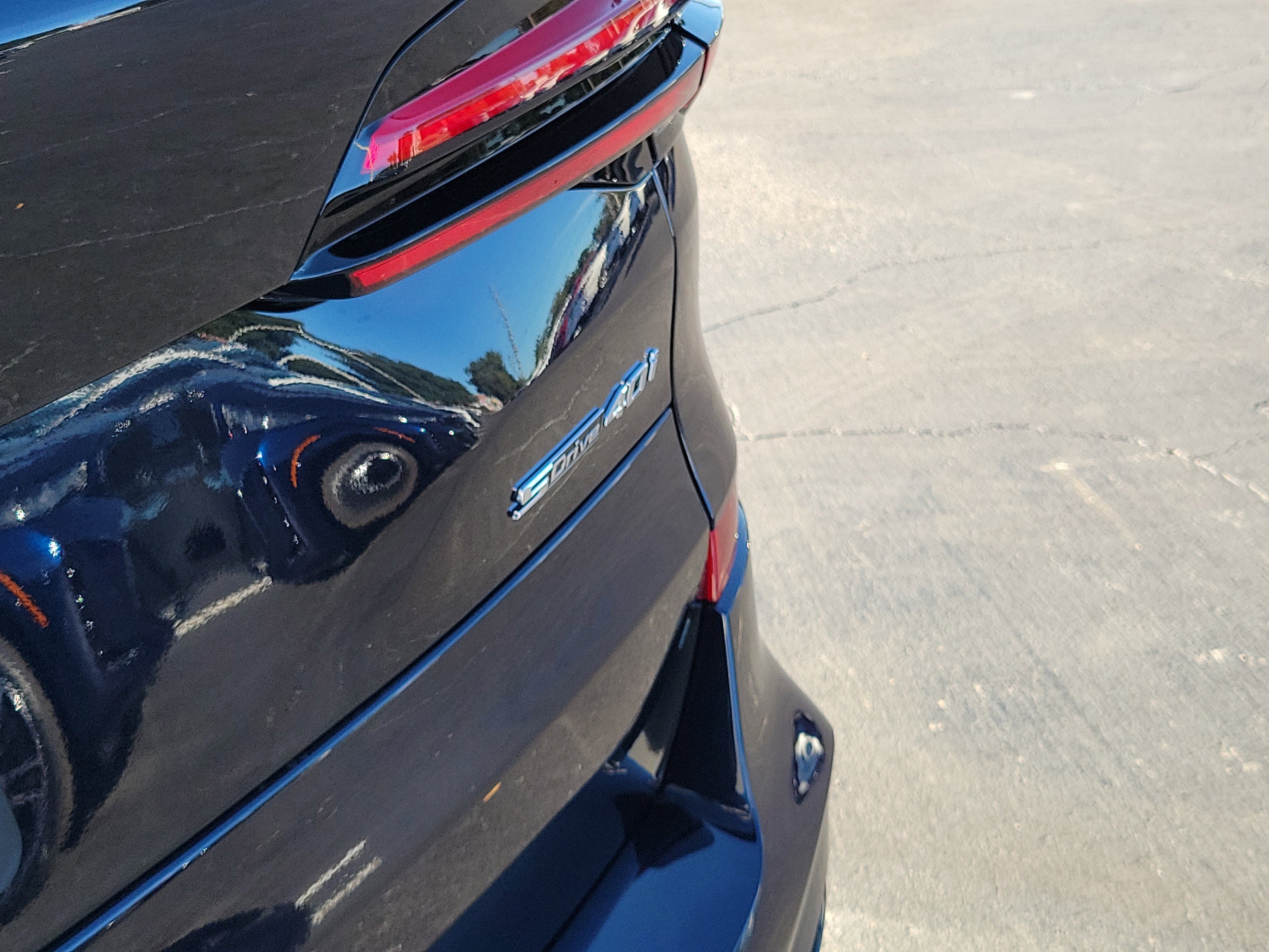 New 2026 BMW X5 sDrive40i w/ M Sport Package image 8