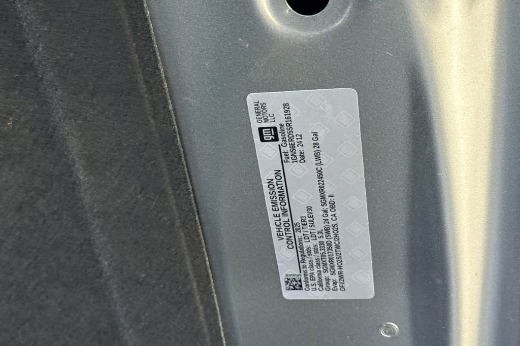 Used 2025 Chevrolet Suburban RST image 42