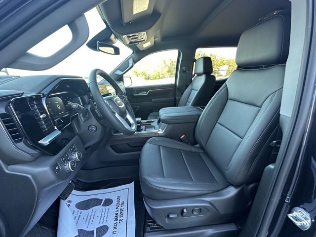 New 2026 GMC Sierra 1500 SLT image 15