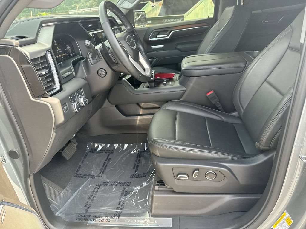 Used 2024 GMC Sierra 1500 Denali w/ Technology Package AWD/4WD image 13