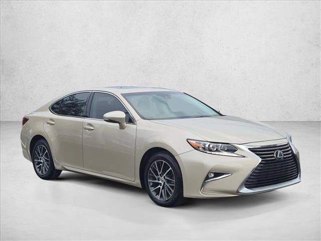 Used 2016 Lexus ES 350 w/ Luxury Package w/Wood Trim FWD image 3