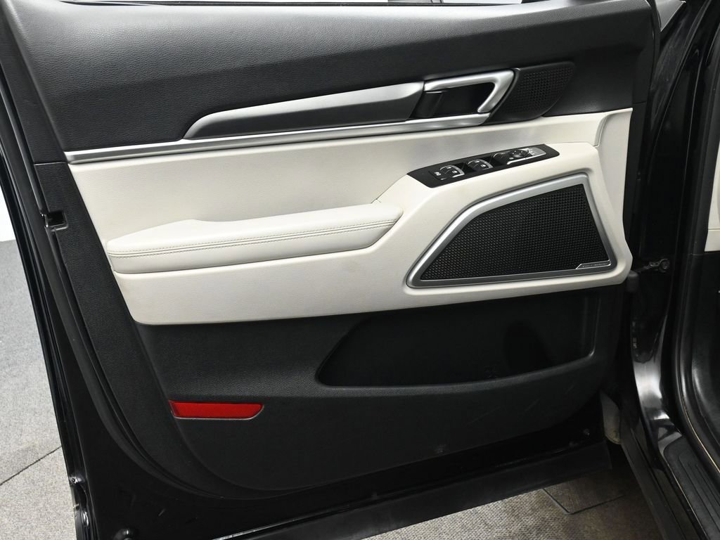 Used 2022 Kia Telluride S image 10