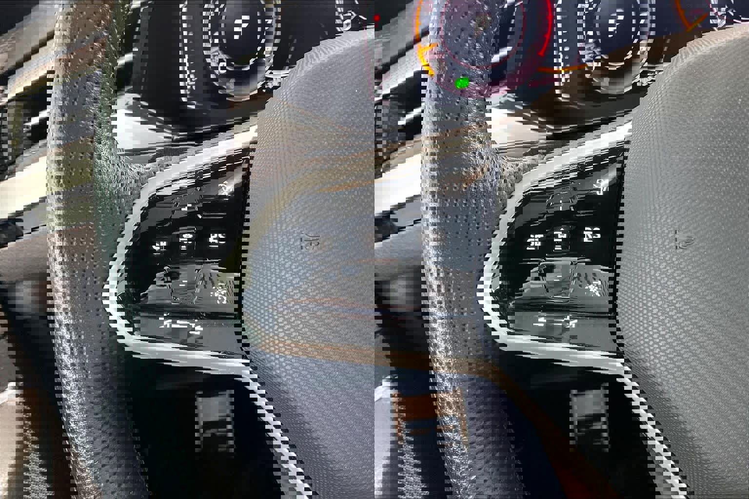 Used 2023 Volkswagen Arteon SEL w/ Arteon MDO Package image 24