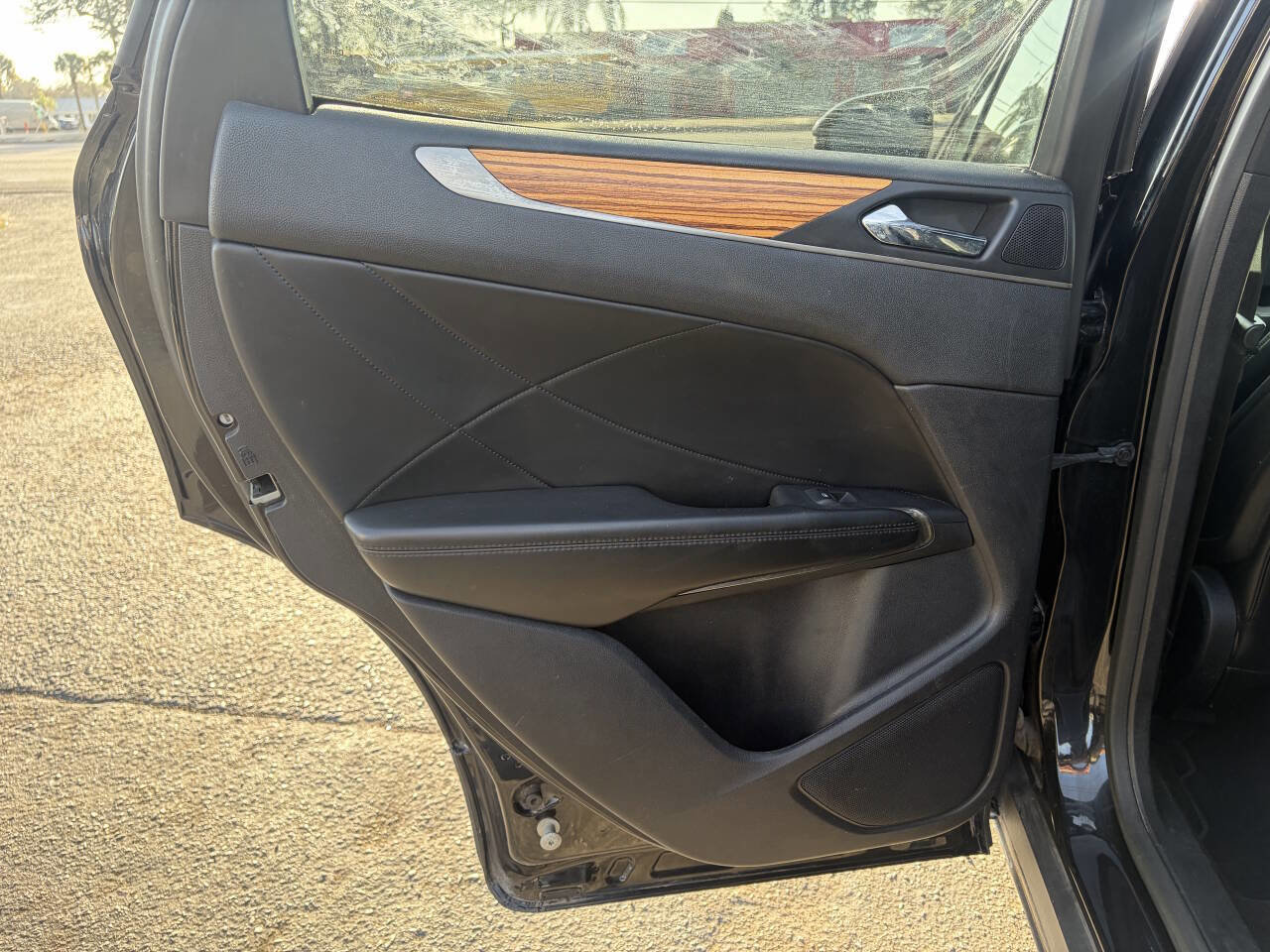 Used 2015 Lincoln MKC FWD w/ Equipment Group 101A Select image 19