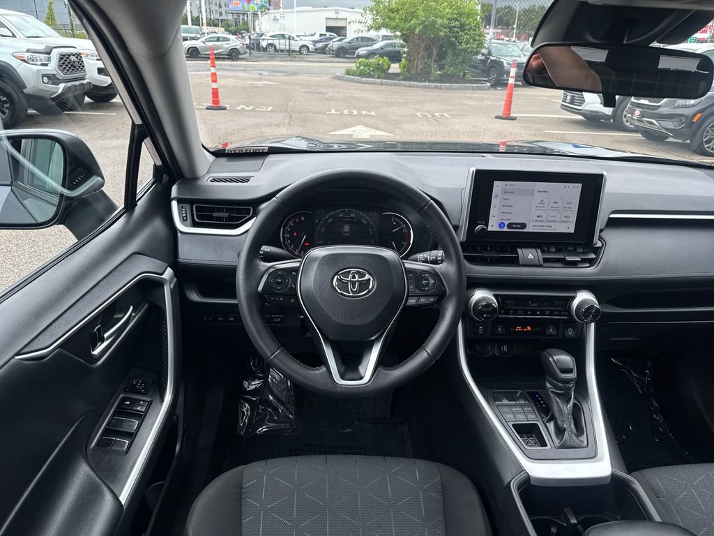Used 2025 Toyota RAV4 XLE w/ Convenience Package AWD/4WD image 13