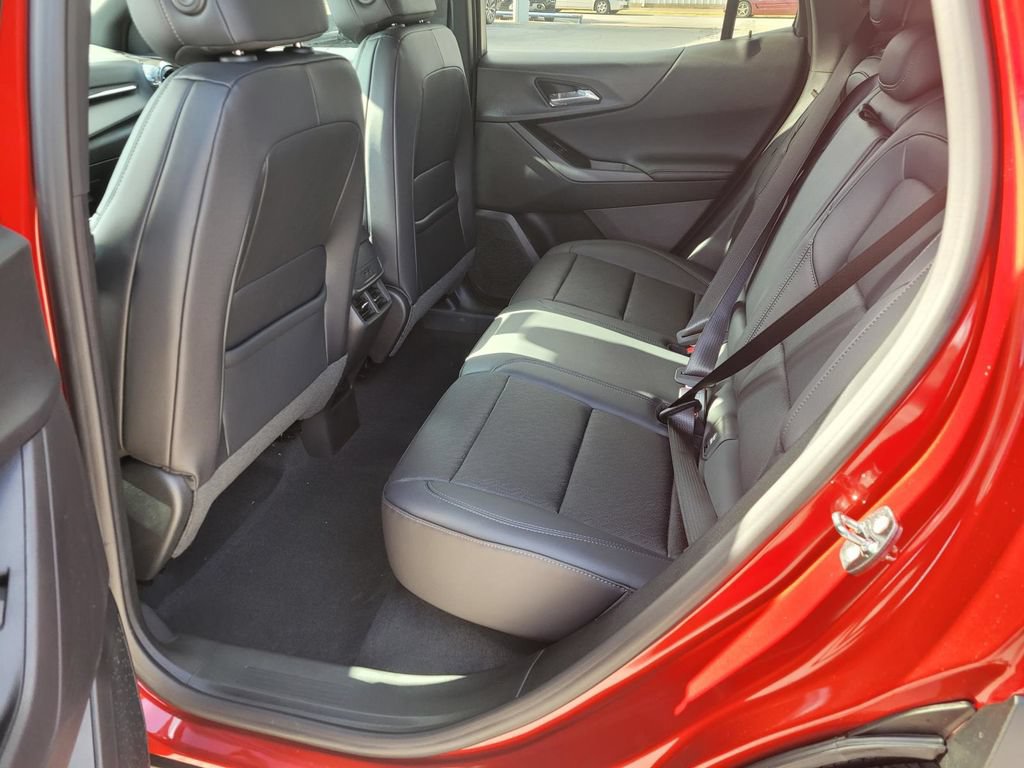 New 2027 Chevrolet Equinox LT w/ Convenience Package II AWD/4WD image 7