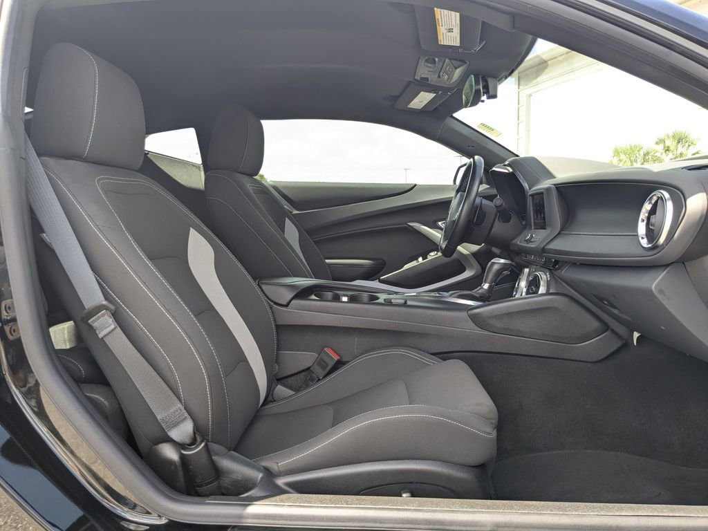 Used 2024 Chevrolet Camaro LT RWD image 18