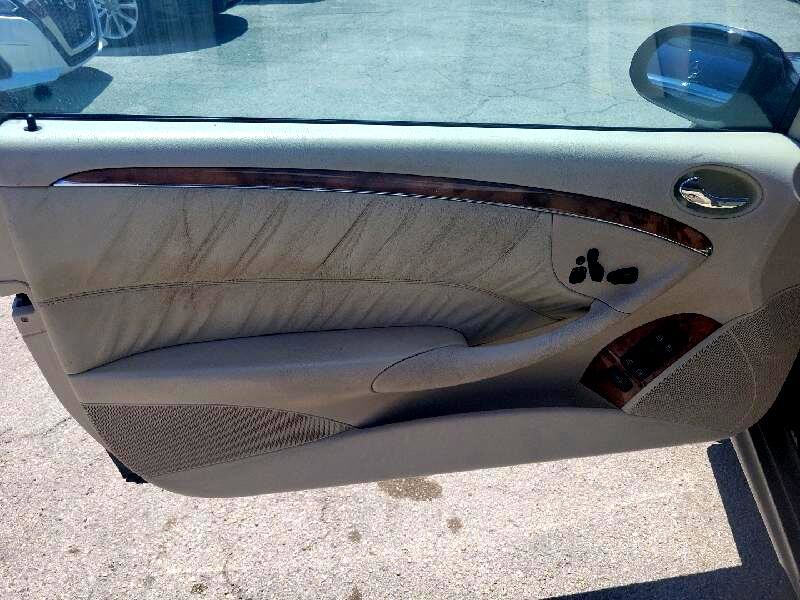 Used 2005 Mercedes-Benz CLK 500 Cabriolet image 9