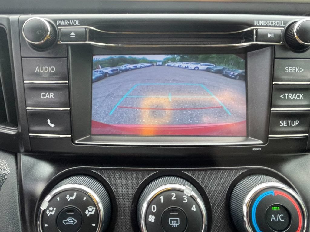 Used 2016 Toyota RAV4 LE AWD/4WD image 21