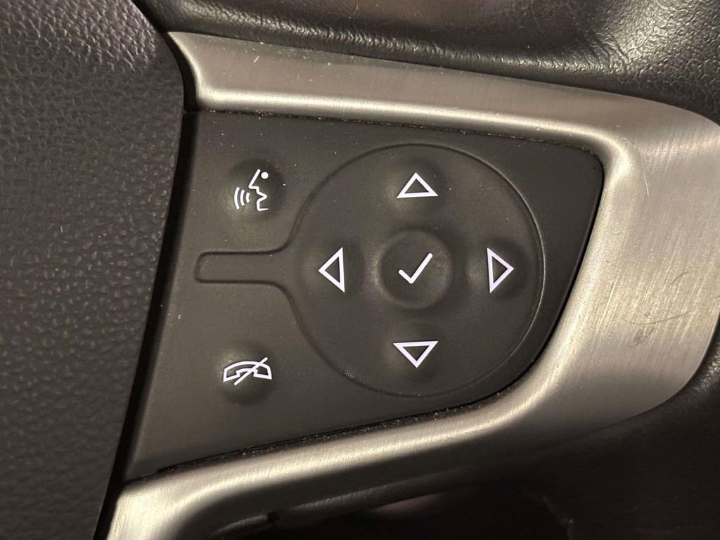 Used 2022 GMC Terrain SLT AWD/4WD image 21