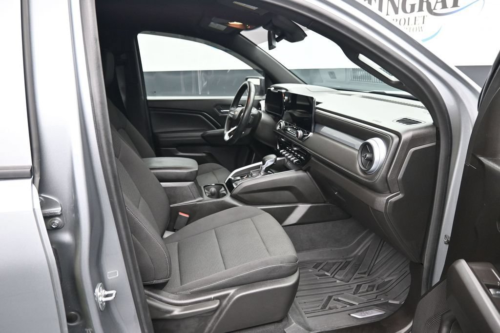 Used 2025 Chevrolet Colorado LT w/ Advanced Trailering Package RWD image 12