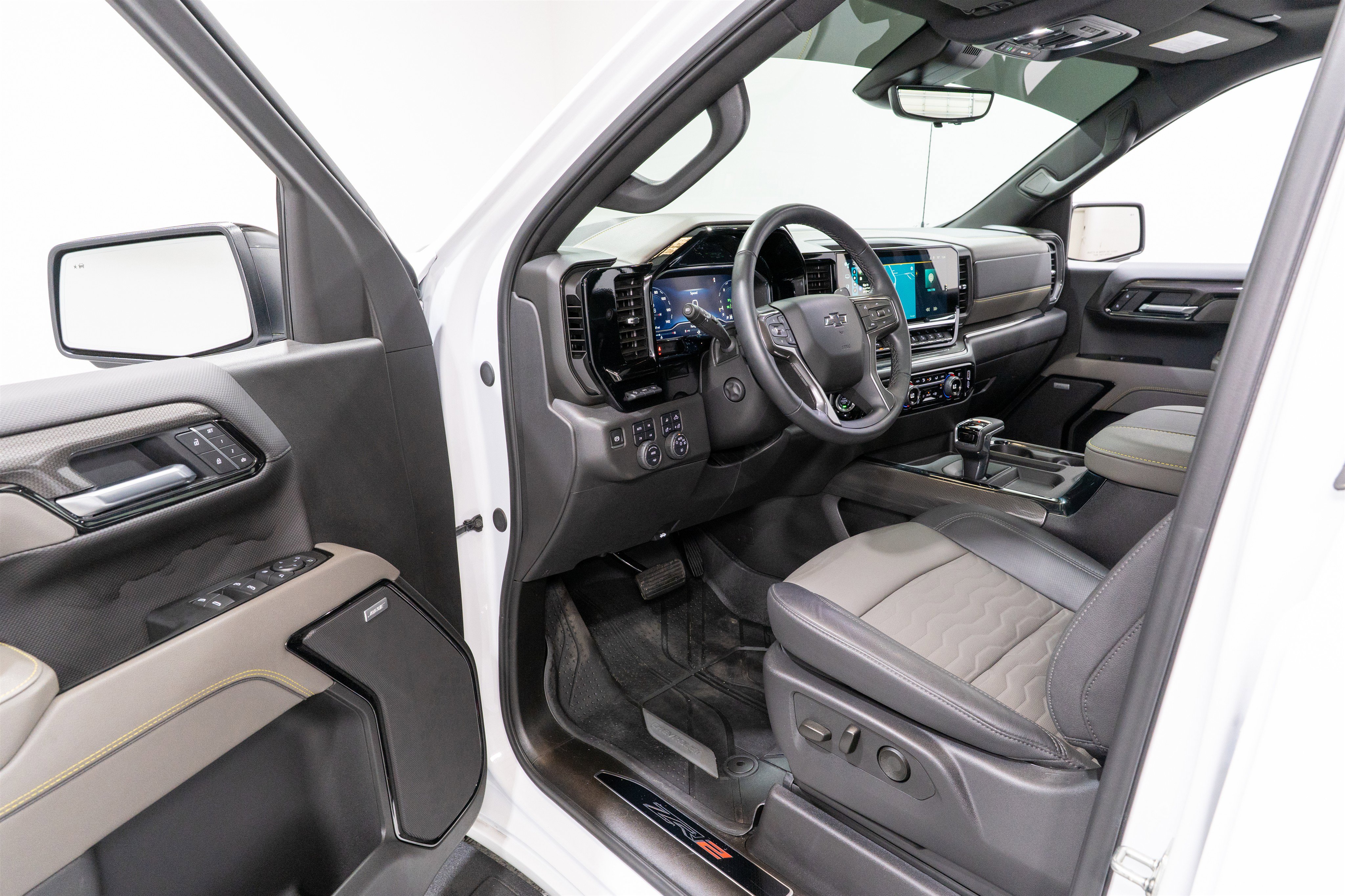 Used 2025 Chevrolet Silverado 1500 ZR2 w/ Technology Package AWD/4WD image 13