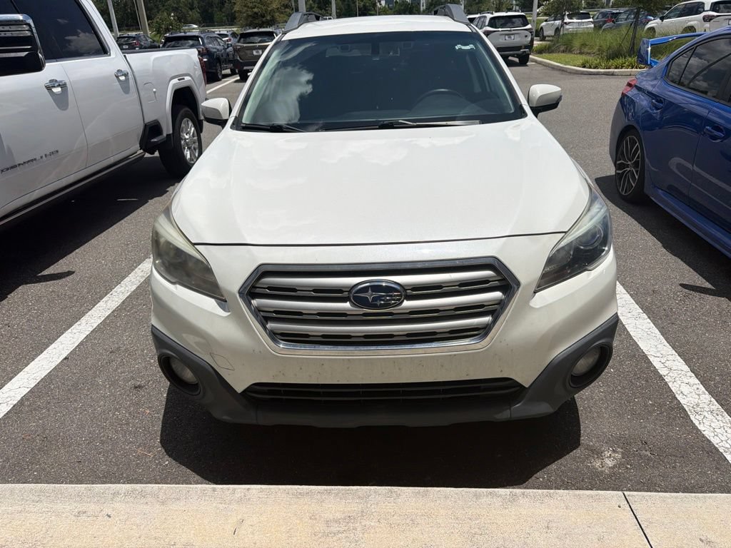 Used 2017 Subaru Outback 2.5i Premium AWD/4WD image 2