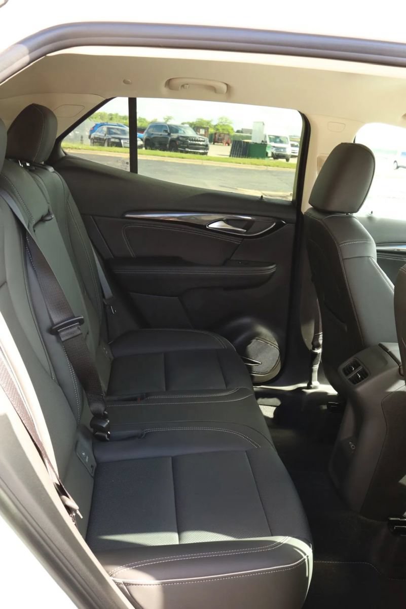 Used 2023 Buick Envision Essence AWD/4WD image 45