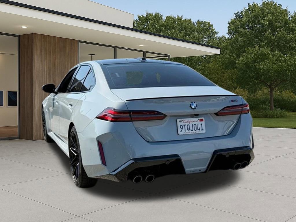 Used 2025 BMW M5 w/ Executive Package image 11