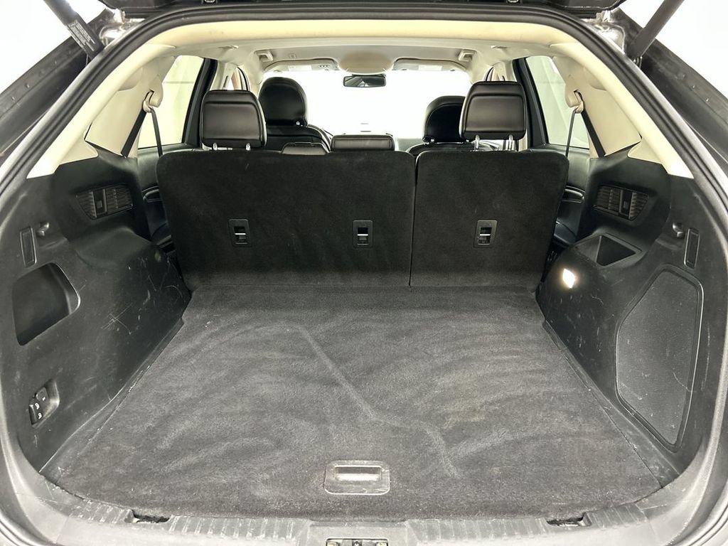 Used 2019 Ford Edge Titanium w/ Cold Weather Package AWD/4WD image 21