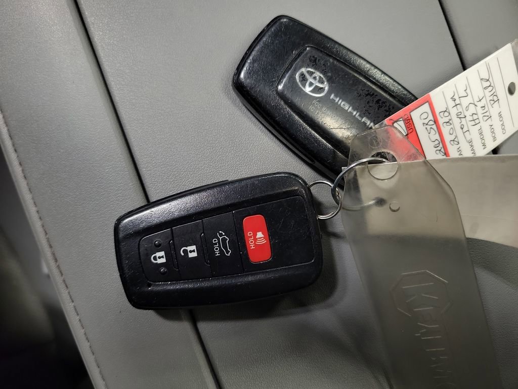 Used 2022 Toyota Highlander Platinum image 15