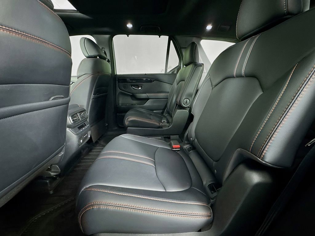 Certified 2024 Honda Pilot TrailSport image 32