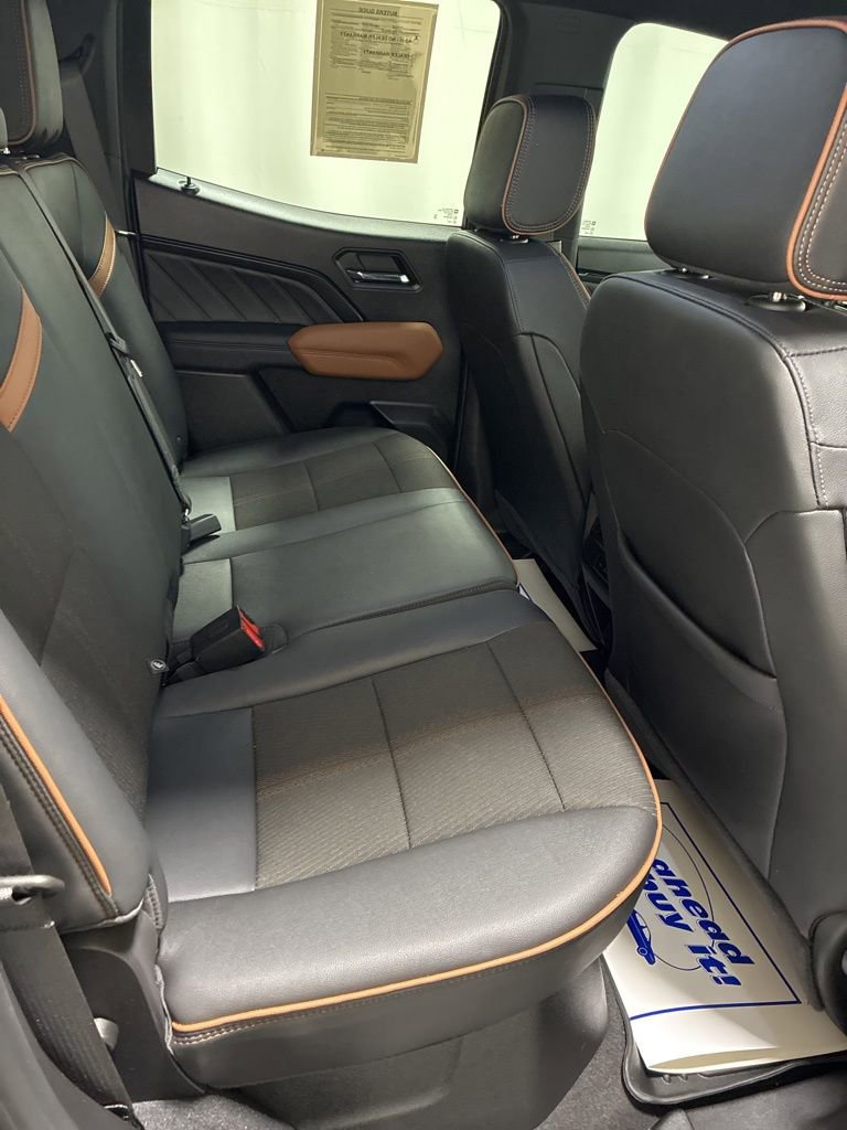 Used 2024 GMC Canyon AT4 w/ Technology Package image 23