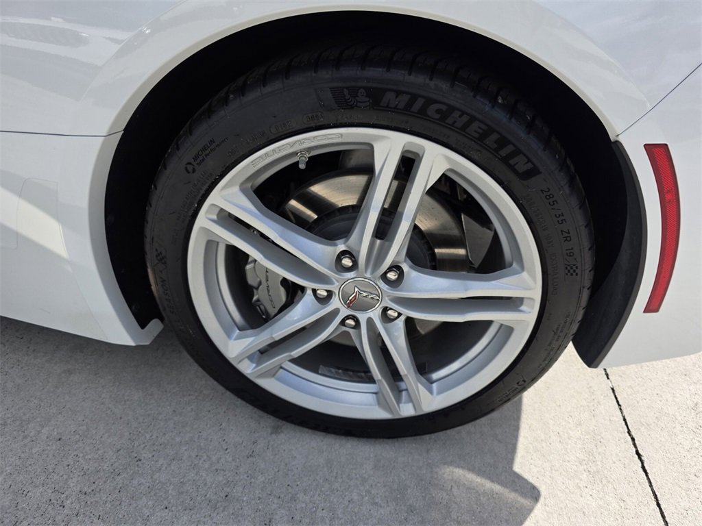 Used 2016 Chevrolet Corvette Stingray Coupe image 27