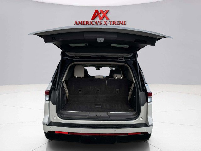 Used 2023 Lincoln Navigator Reserve image 55