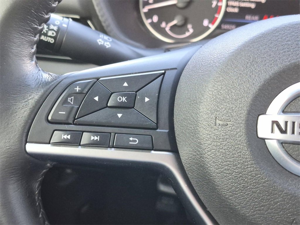 Used 2022 Nissan Sentra SV image 19