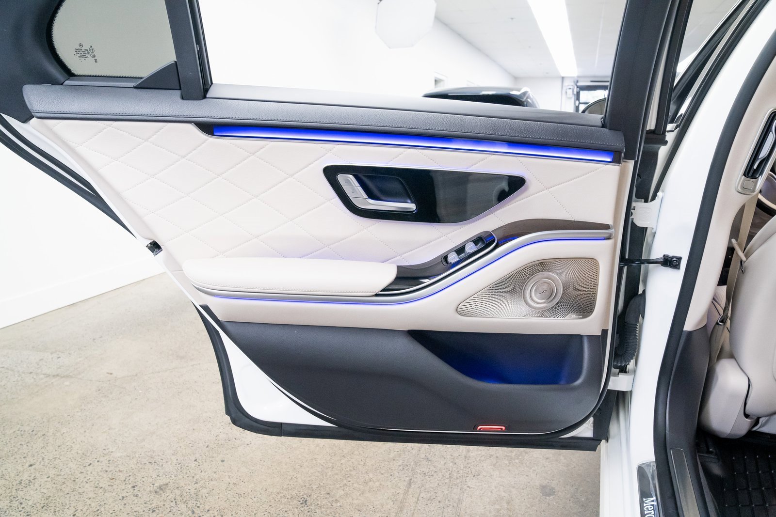 Used 2023 Mercedes-Benz S 580 4MATIC Sedan image 20