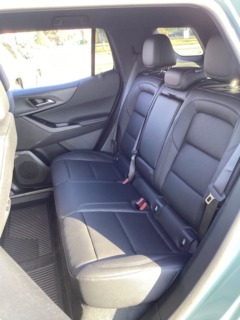 New 2026 Chevrolet Equinox LT w/ Convenience Package II image 39