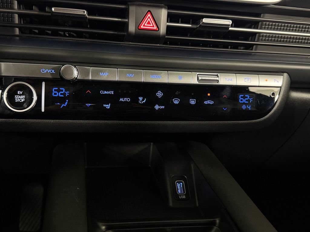 Used 2025 Hyundai Ioniq 6 SE RWD image 19
