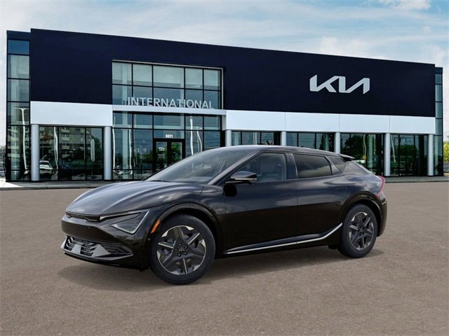 New 2025 Kia EV6 Light w/ Light LR Technology Package image 3