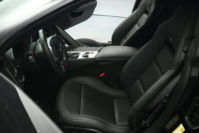 Used 2015 Chevrolet Corvette Z06 w/ 3LZ Preferred Equipment Group RWD image 35