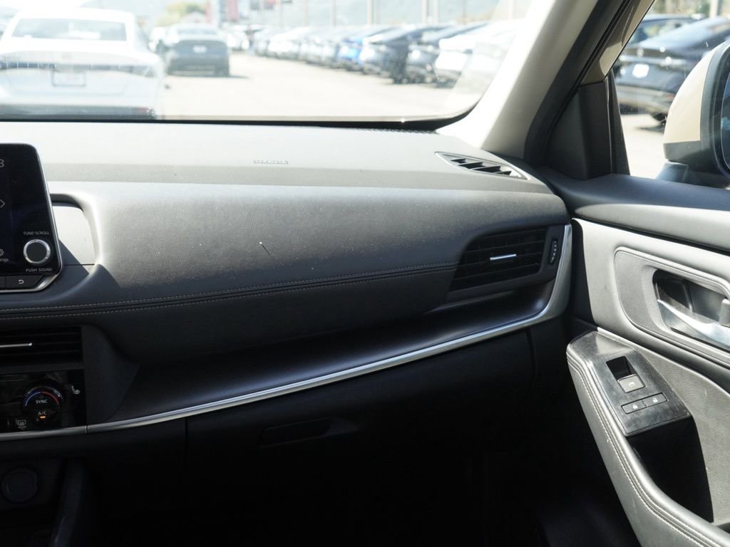 Certified 2024 Nissan Rogue SV w/ SV Premium Package FWD image 20