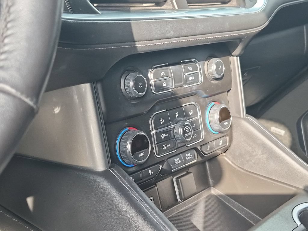 Used 2021 Chevrolet Tahoe LT w/ LT Signature Package RWD image 9