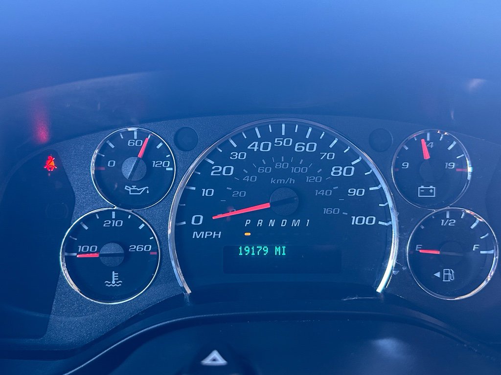 Used 2024 GMC Savana 2500 w/ Driver Convenience Package image 13