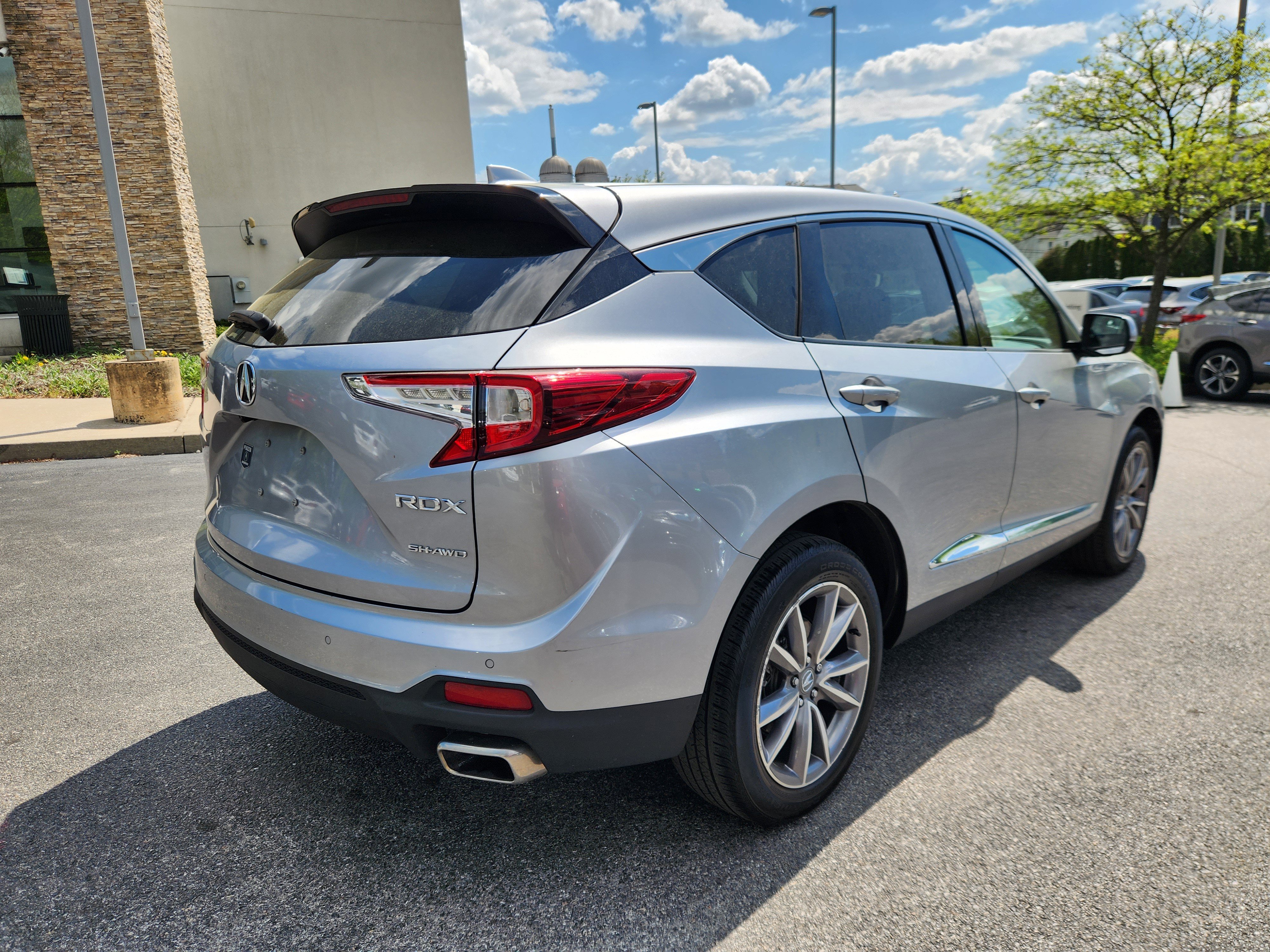 Certified 2023 Acura RDX AWD w/ Technology Package image 4