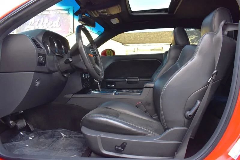 Used 2010 Dodge Challenger SRT8 w/ SRT Option Group II RWD image 10