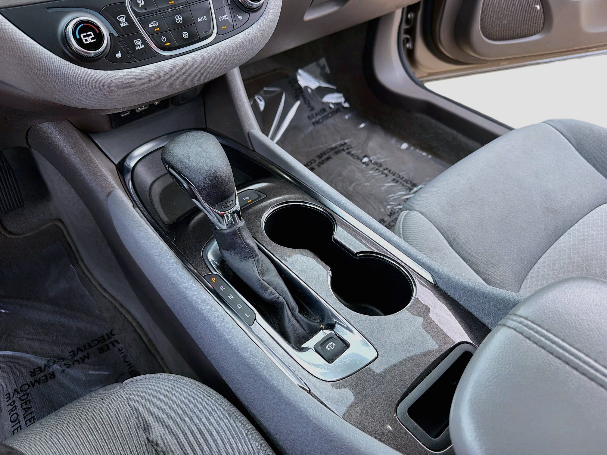 Used 2024 Chevrolet Malibu LT FWD image 16