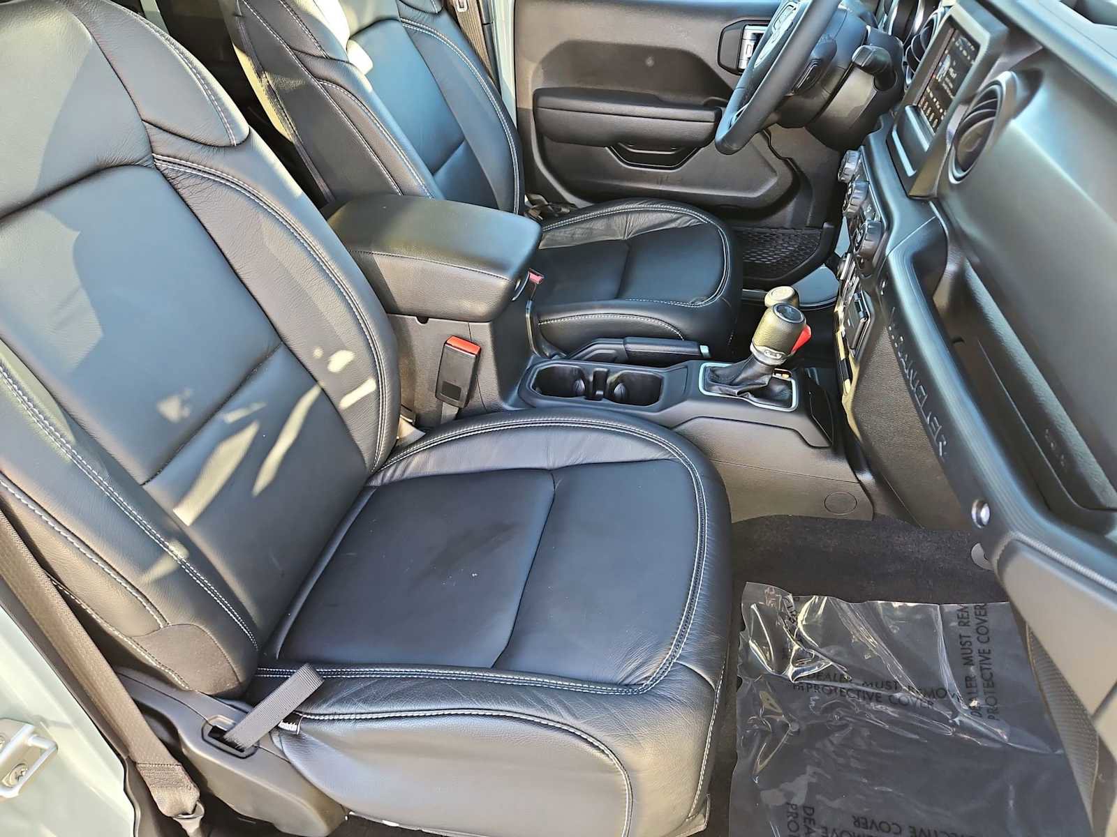 Used 2023 Jeep Wrangler Sport S image 20