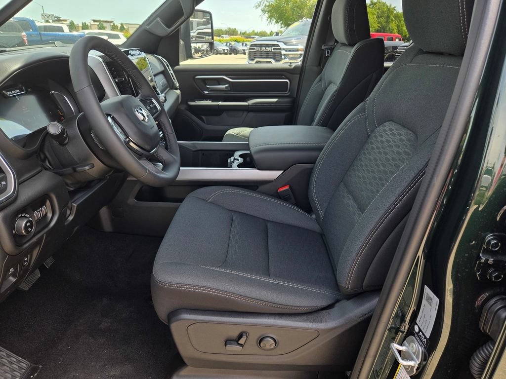 New 2026 RAM 1500 Big Horn AWD/4WD image 6