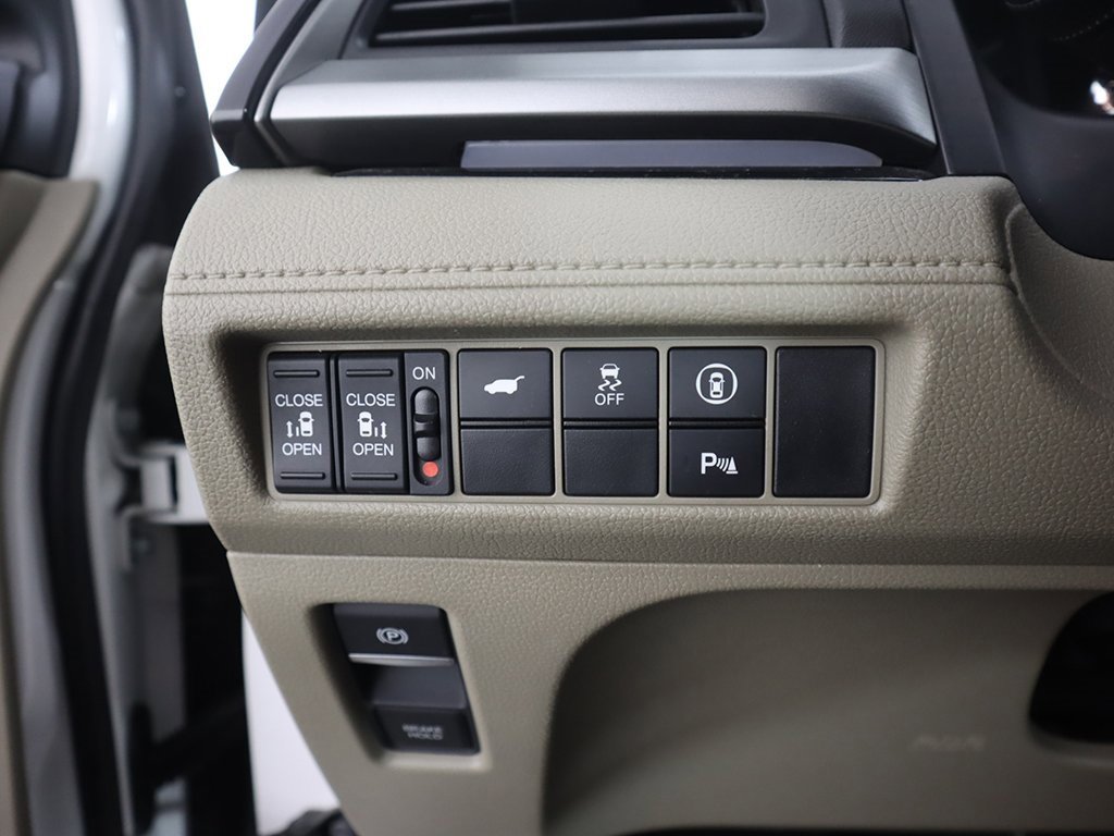 Used 2023 Honda Odyssey Touring image 39